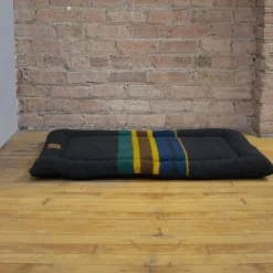 Pendleton Dog Cushion Oxford Black Vintage Camp Comfort