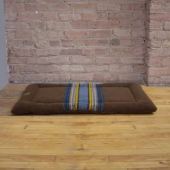 Pendleton High Ridge Vintage Camp Comfort Dog Cushion
