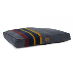 Pendleton Lake Vintage Camp Dog Napper Bed